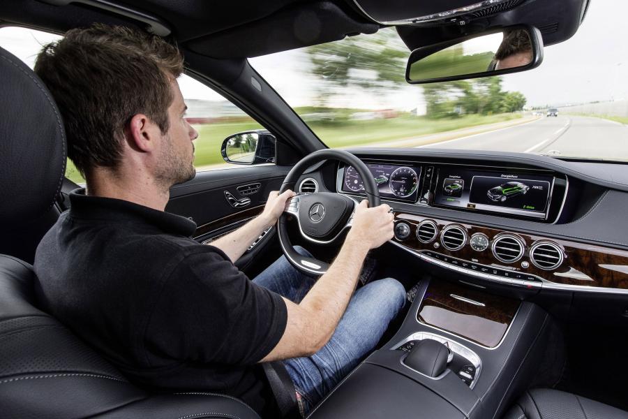  Mercedes-Benz S500 Plug-in Hybrid 2014 года  (фото 3 из 7)